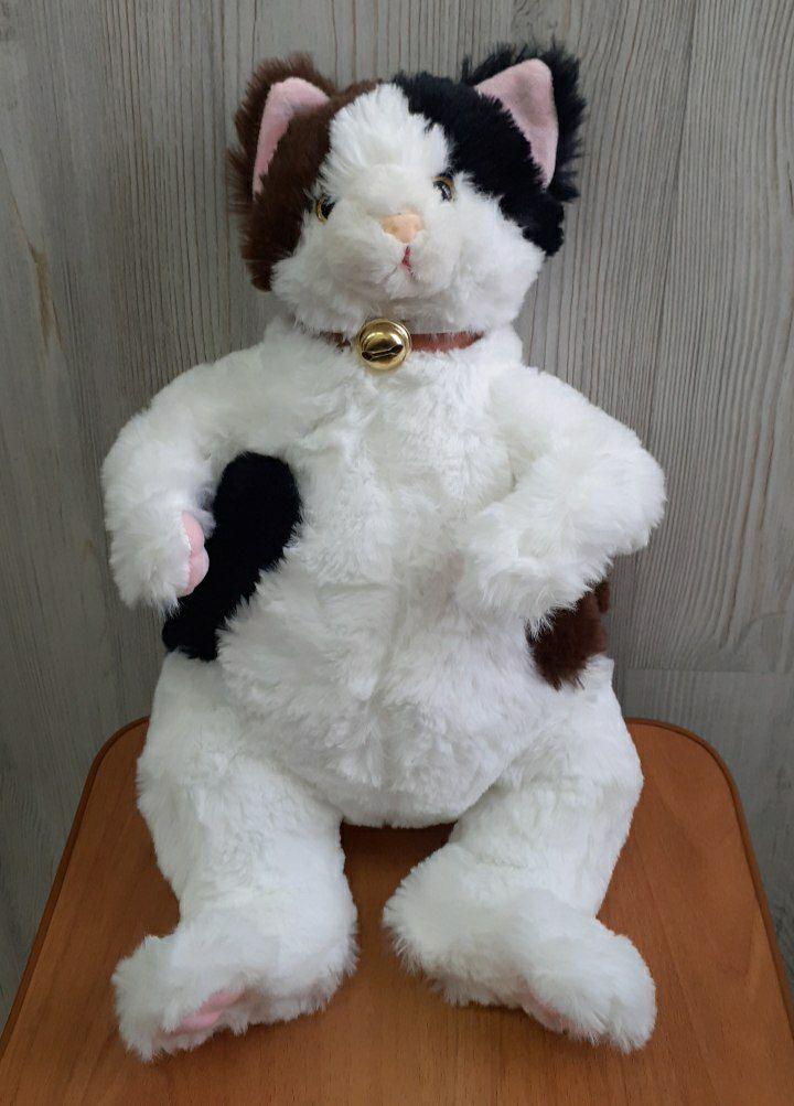 Кот белый с колокольчиком. 32 см 700 руб.